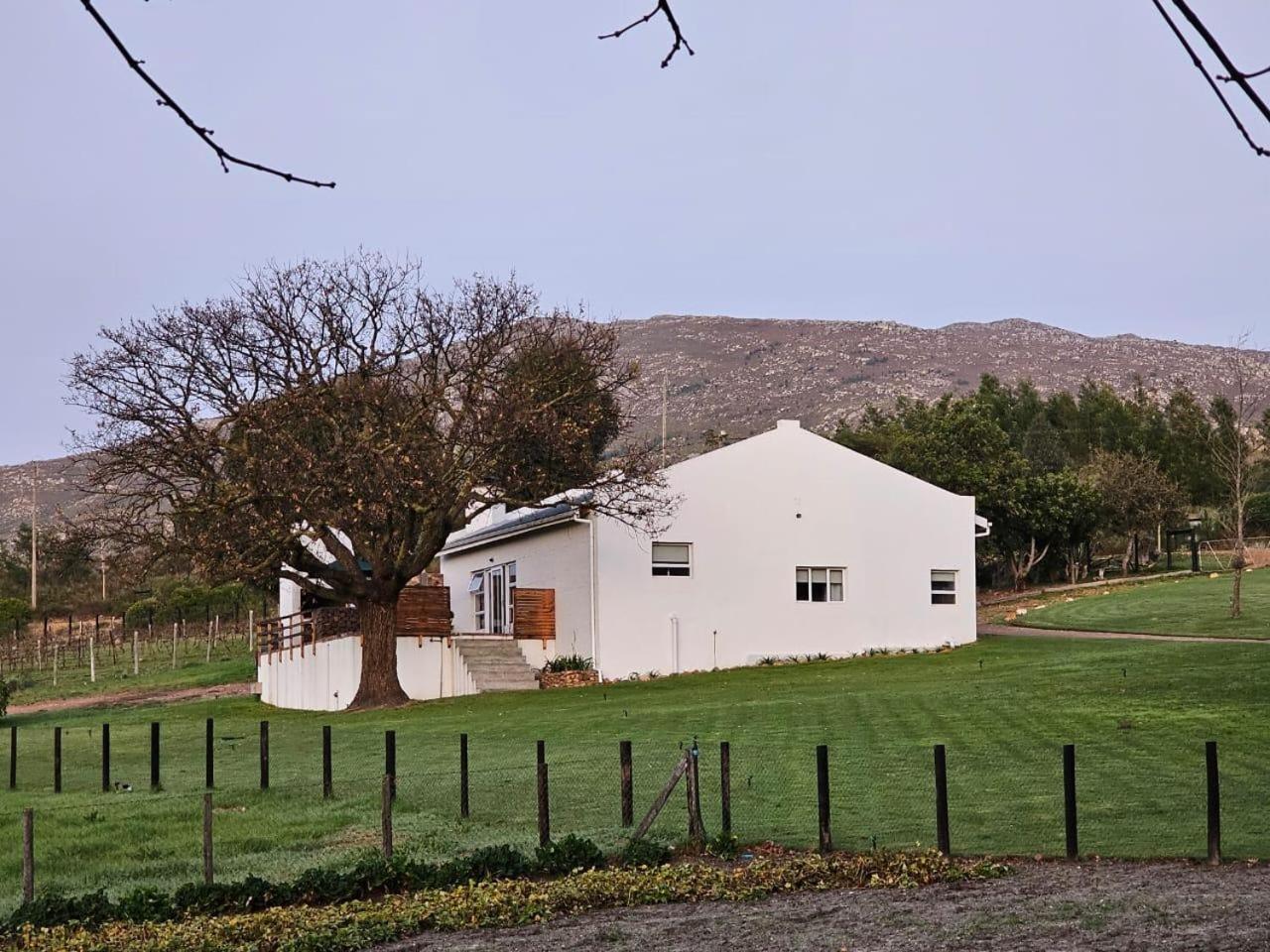 Ou Meul Farm Cottage Botrivier Exterior foto